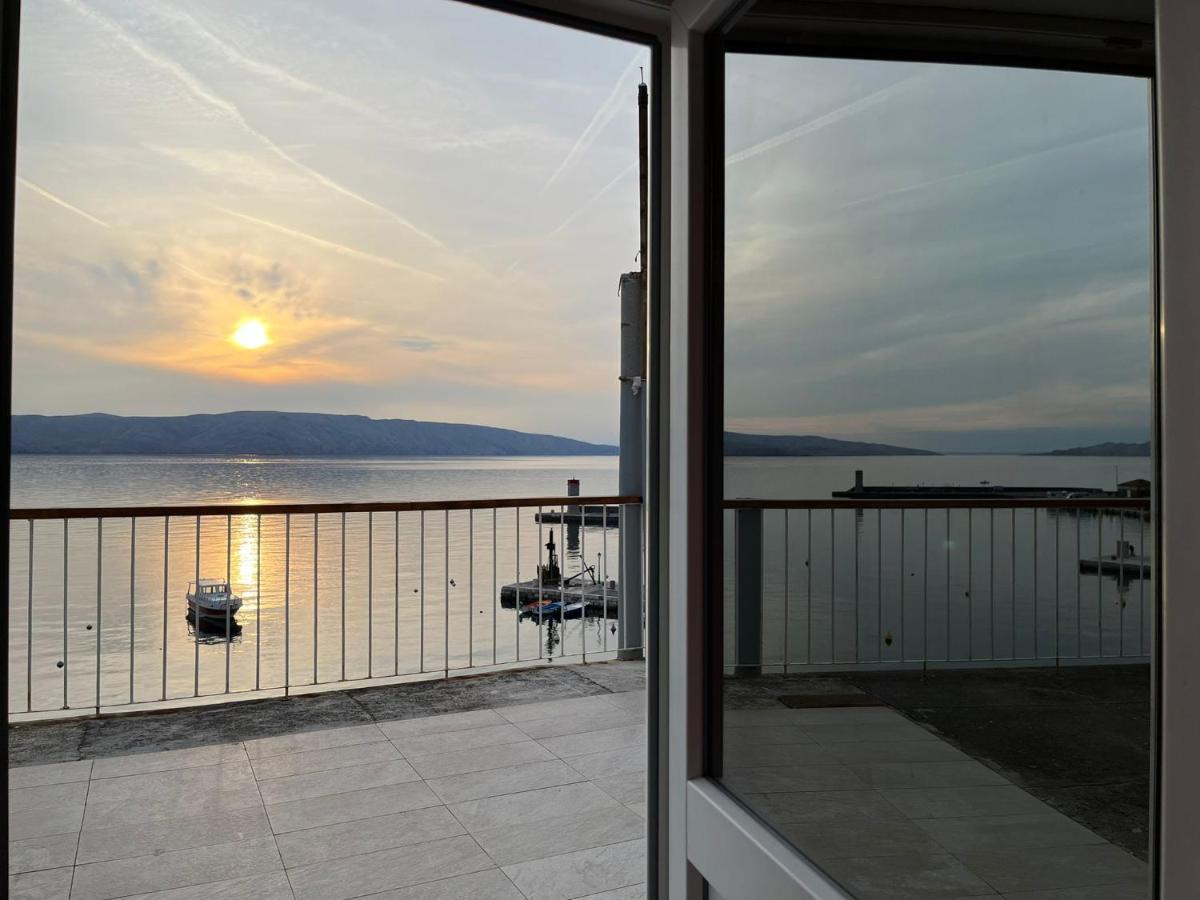 B&B Senj - Apartment Sun&Sea, Senj, prvi red do mora - Bed and Breakfast Senj