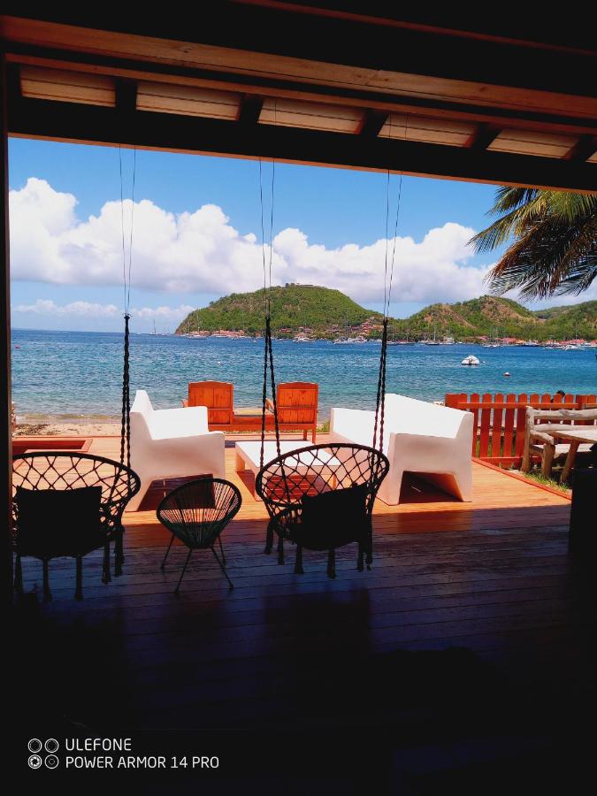 Beach House à Terre de Haut - B&B