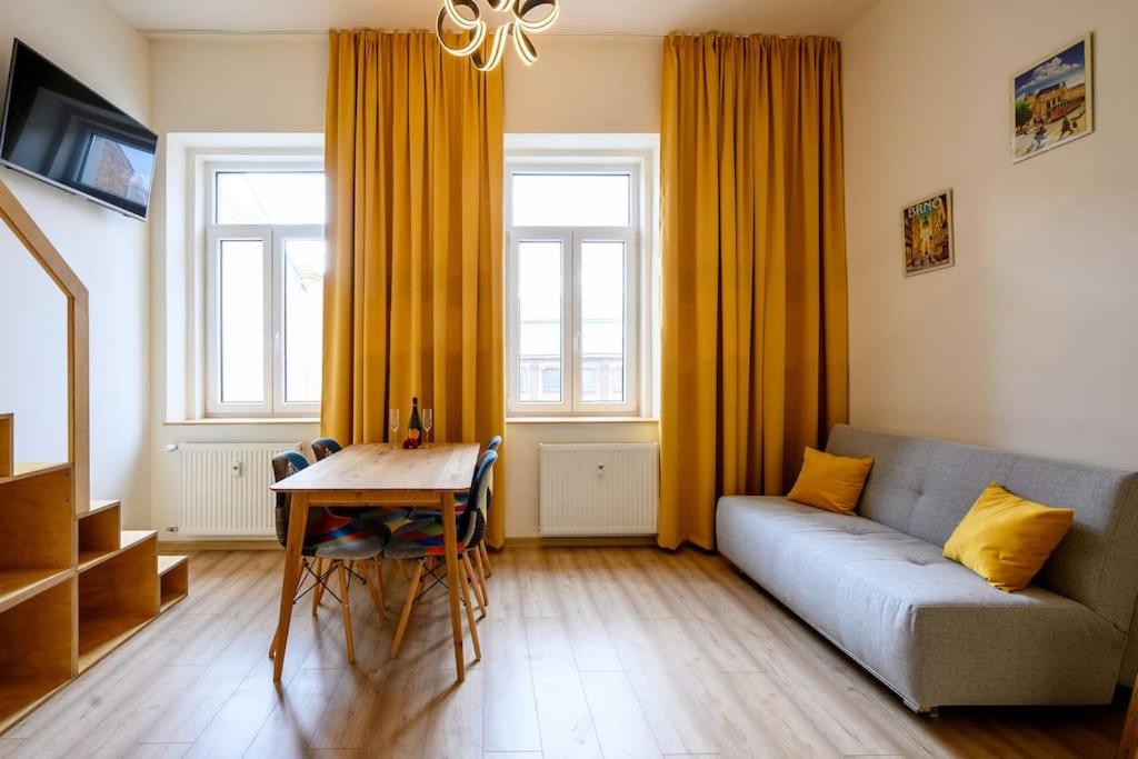 B&B Brno - Summertime Studio in Brno-Center, self check-in - Bed and Breakfast Brno