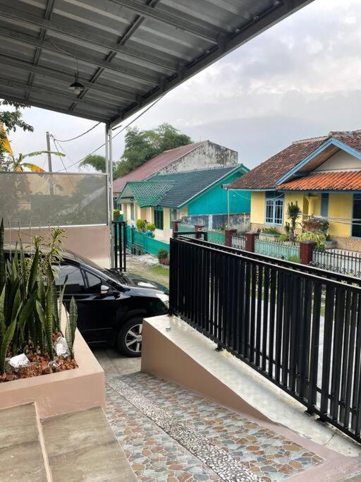 SYARIAH Spacious 2BR Home - 14 Min from Sukabumi city Centre by Sakura - B&B Sukaraja