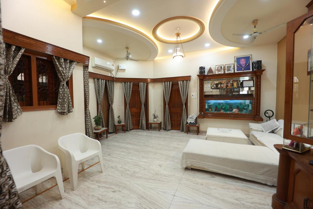 B&B Benarés - Kapoor Sahab Homestay : it's a home away from home. - Bed and Breakfast Benarés