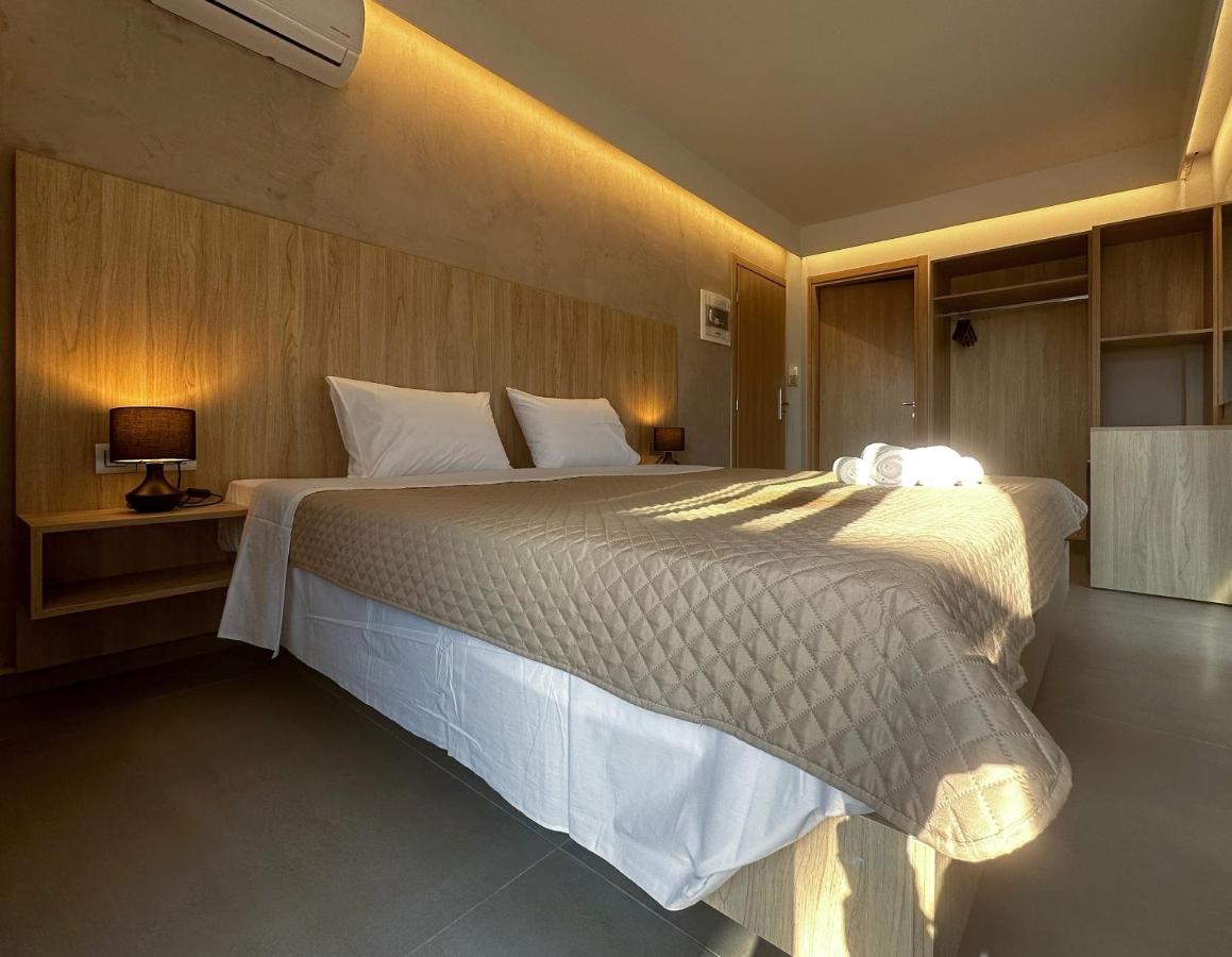Suite with Hot Tub