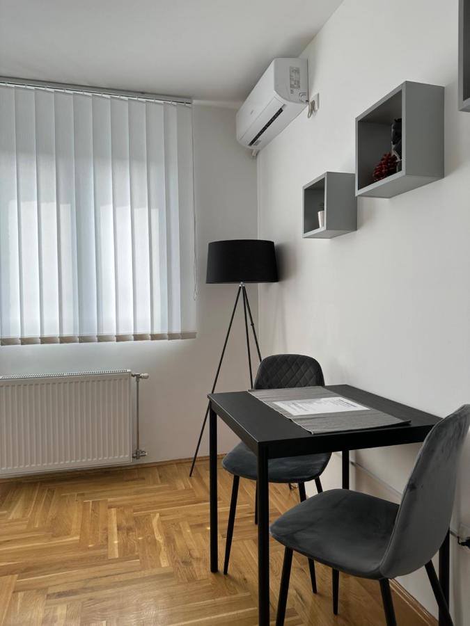 B&B Belgrade - Aura Apartment - Bed and Breakfast Belgrade