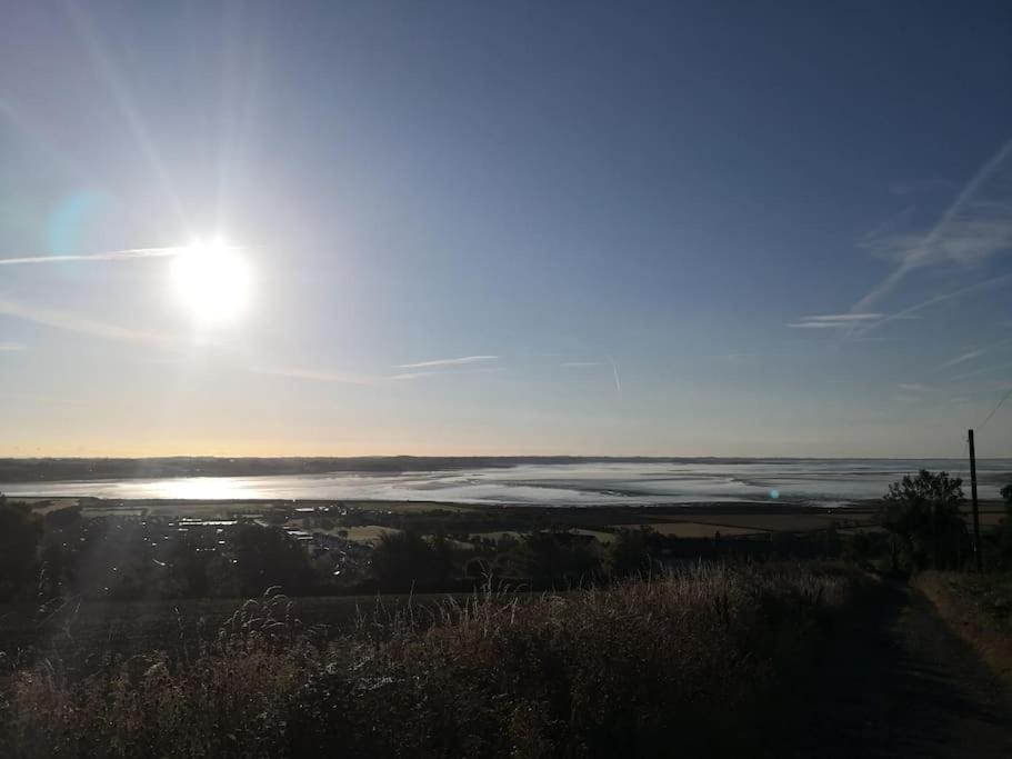 Converted cattle barn overlooking Strangford Lough - B&B Newtownards