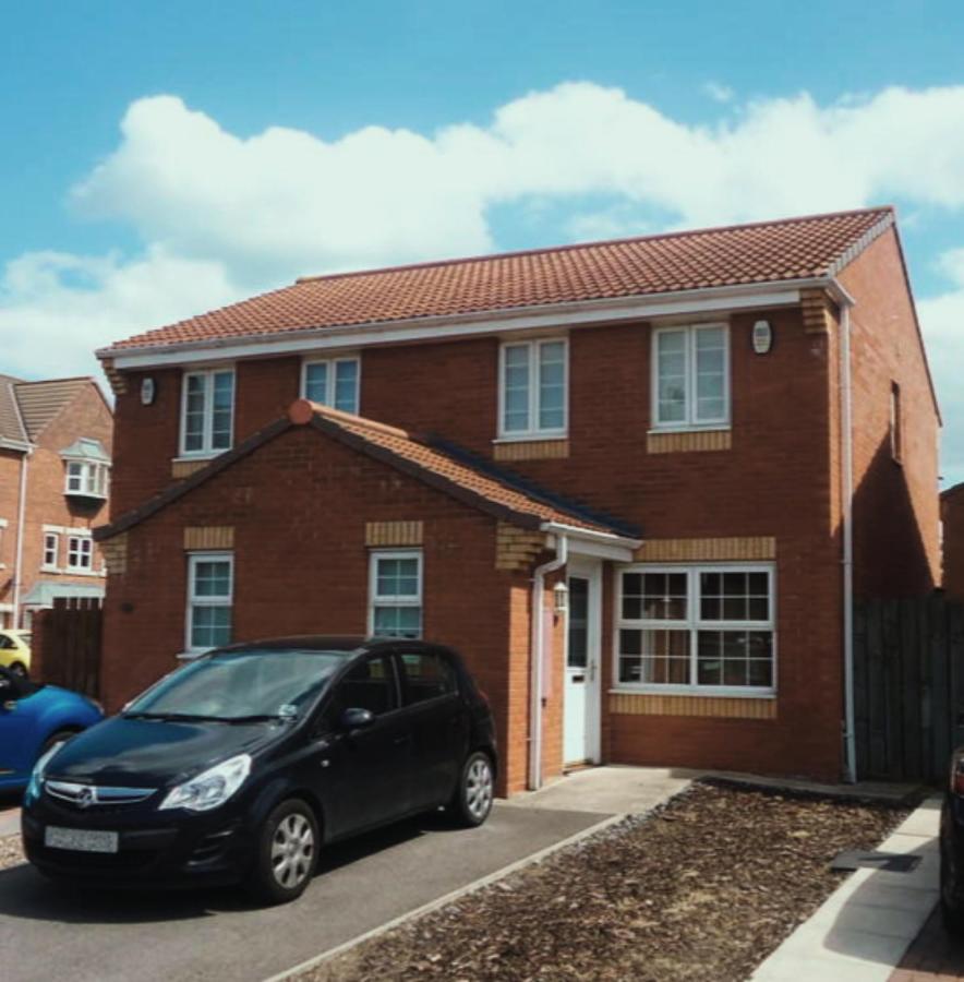 Perfectly placed 3 bed home in a peaceful close - Chambres d’hôtes