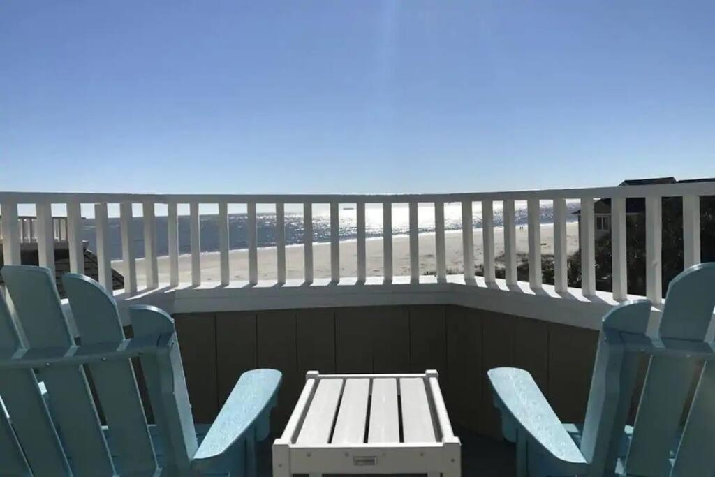 B&B Isle of Palms - Port O' Call E303 - Sensational Oceanview! Top Floor! - Bed and Breakfast Isle of Palms