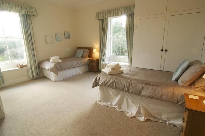 Rock Moor House B&B - B&B
