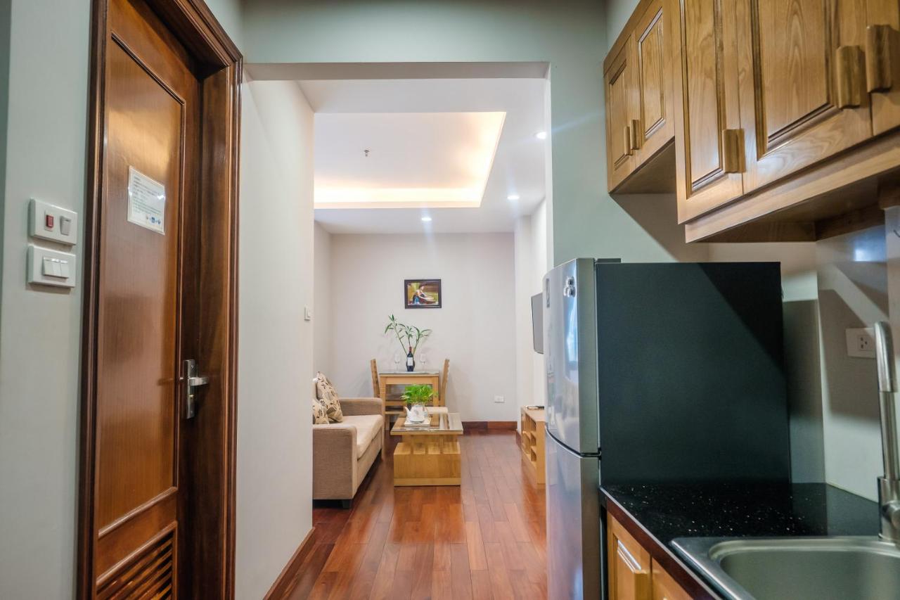 Studio Apartment