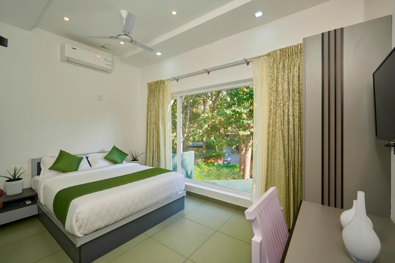 Deluxe Queen Suite