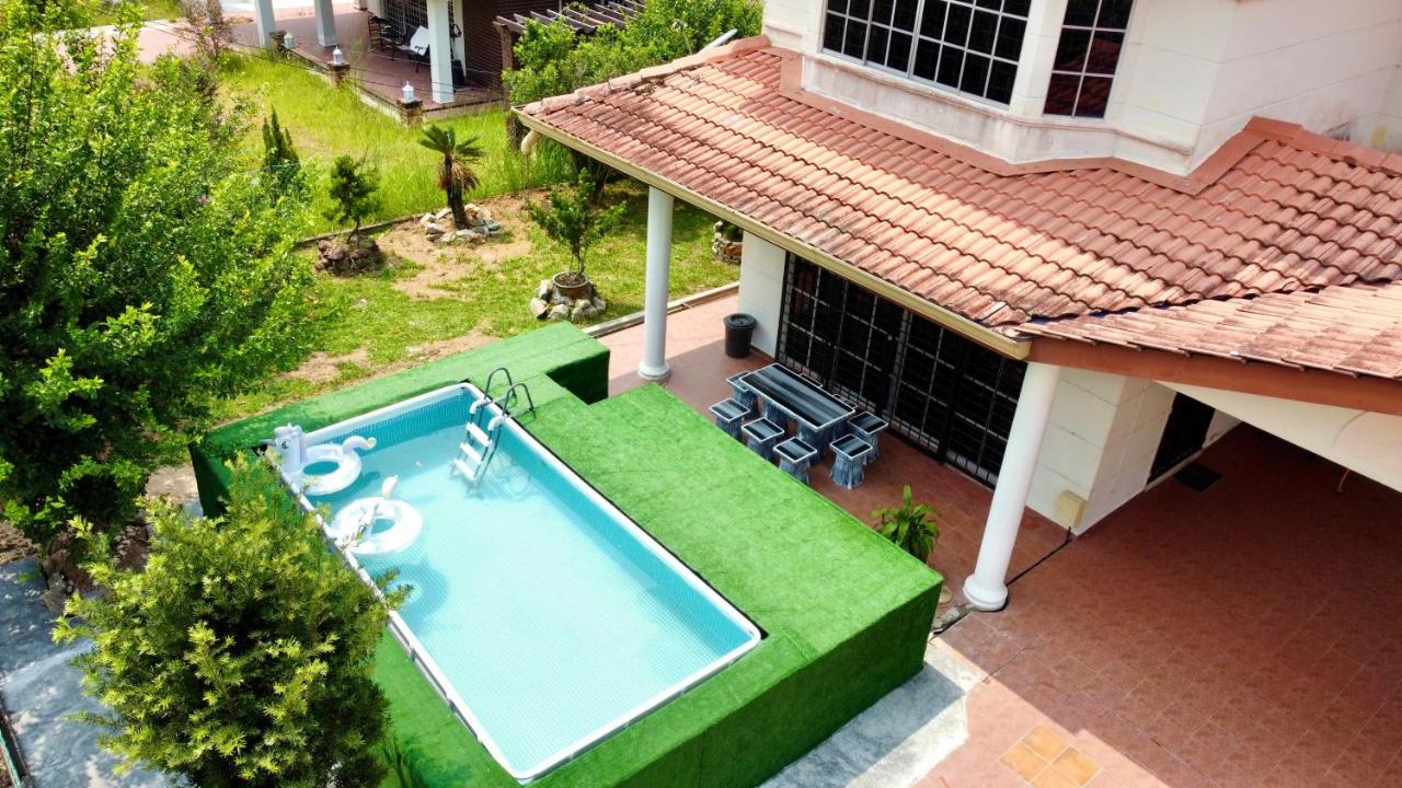 B&B Port Dickson - Cozy Bungalow with pool at PD Villa by Elite Stay - Bed and Breakfast Port Dickson