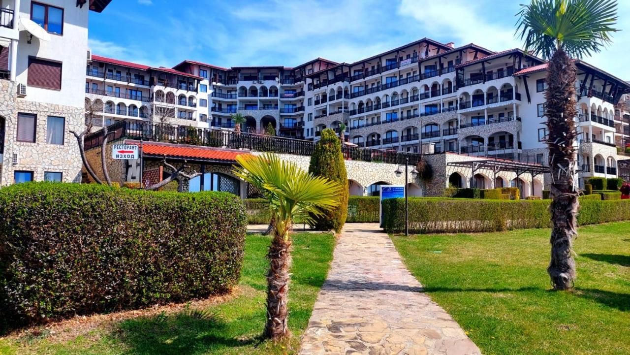 Monastery 2 with Garden stay like home - B&B