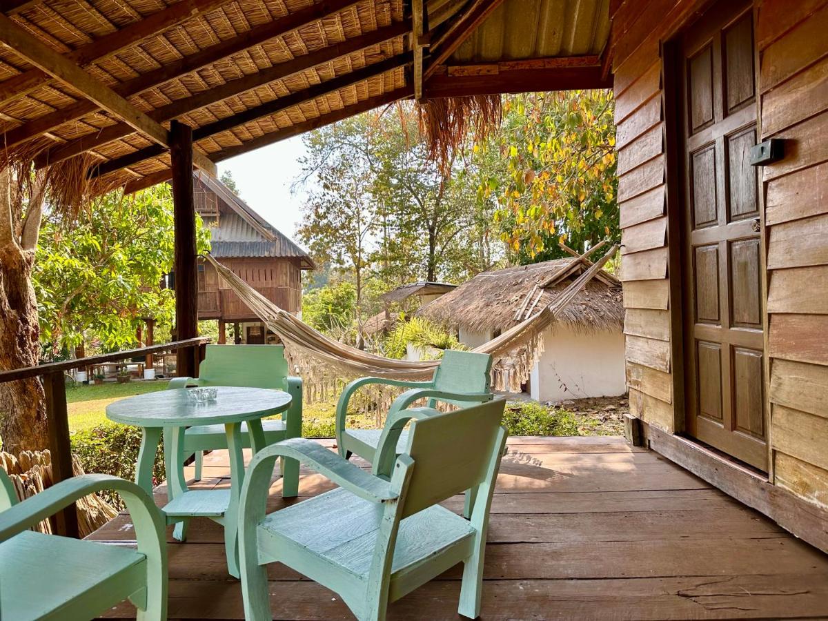 Habitación Familiar con vistas al jardín