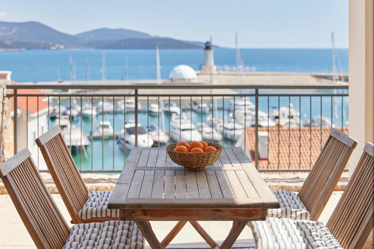 B&B Tivat - Luštica Bay Magnolia apartment with big terrace - Bed and Breakfast Tivat