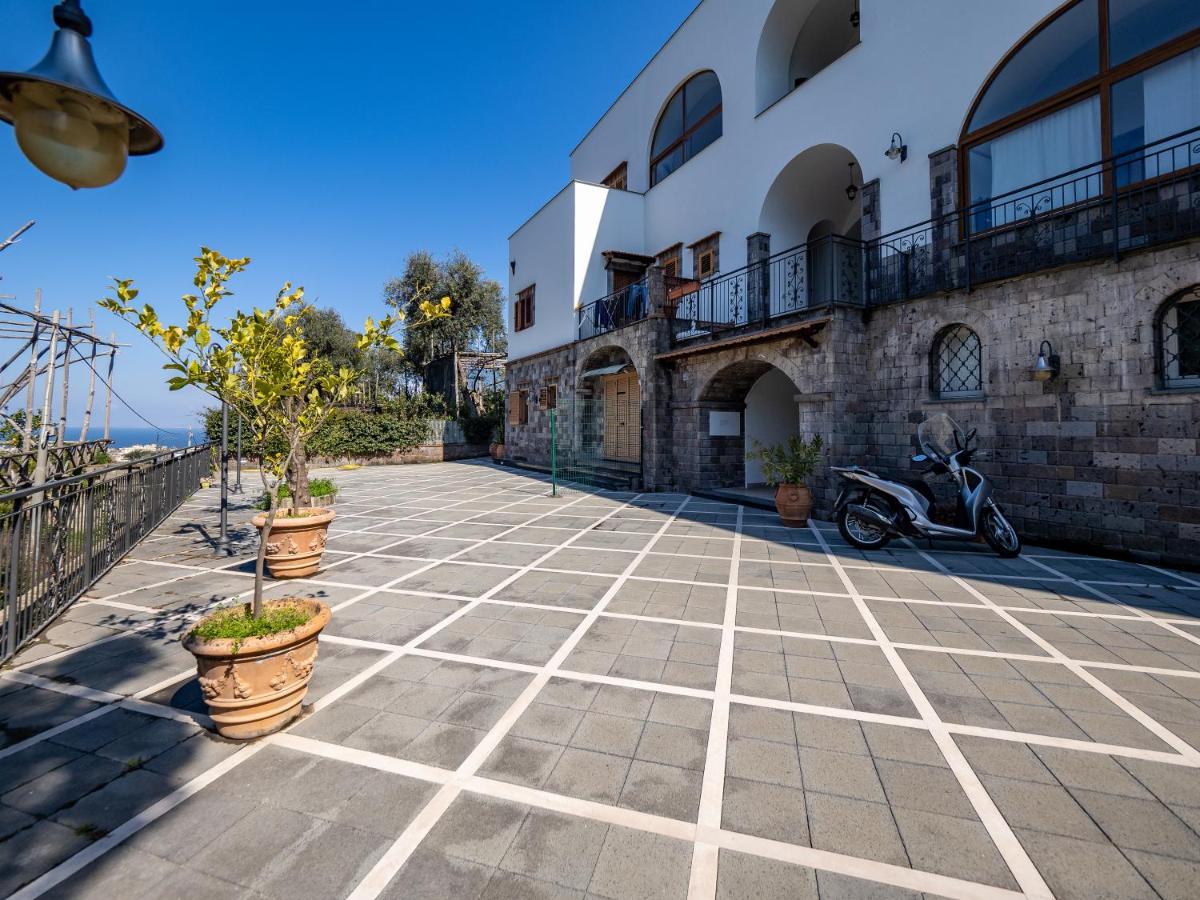 Palazzo Russo - De Vivo Realty Piano di Sorrento - B&B