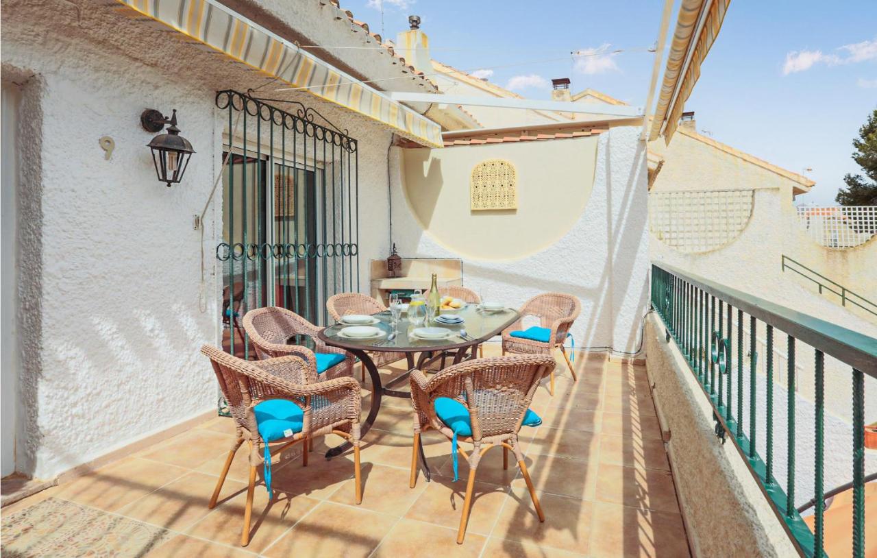 B&B El Puerto de Mazarrón - Beautiful Apartment In Puerto De Mazarrn With Outdoor Swimming Pool, Wifi And Swimming Pool - Bed and Breakfast El Puerto de Mazarrón