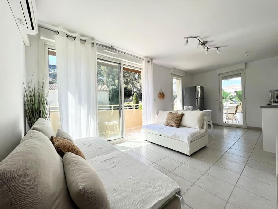 Paisible appartement avec piscine - B&B