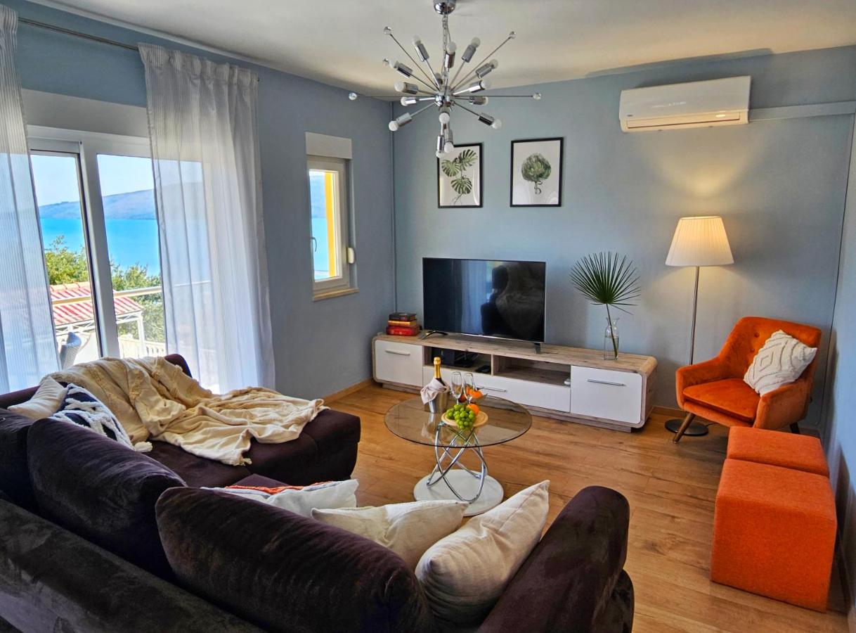 B&B Marina - Guest House Bona Dea - Trogir Area - Bed and Breakfast Marina