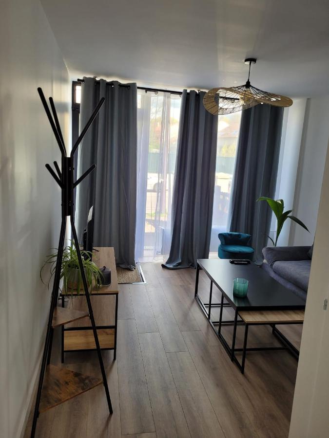 Les oursins-appartement 3pièces, 4 couchages et parking gratuit - B&B Metz