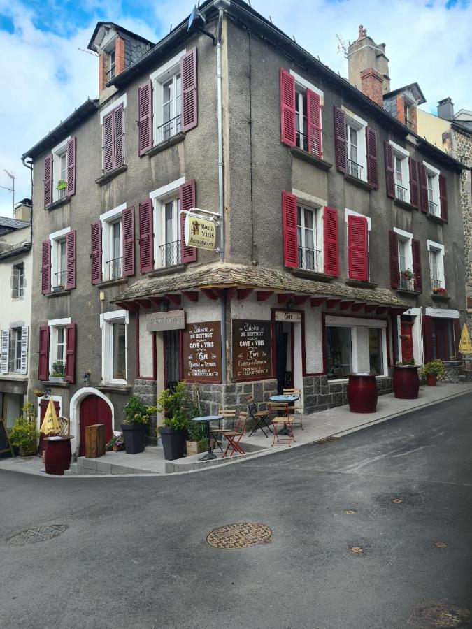 Charmant appartement au cœur des volcans d Auvergne - Bed and Breakfast