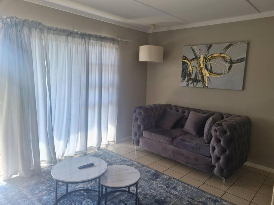 B&B Fourways - Tripleg Apartments 1 - Bed and Breakfast Fourways