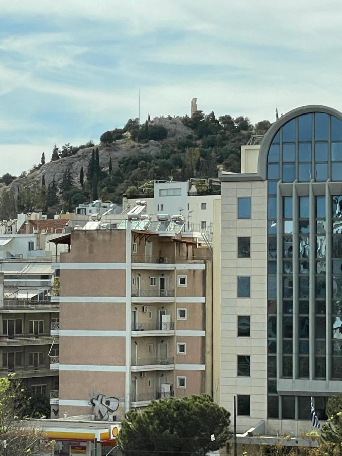 Modern Cityview Flat - 1 min to Metro - Walk to Acropolis - B&B Atene