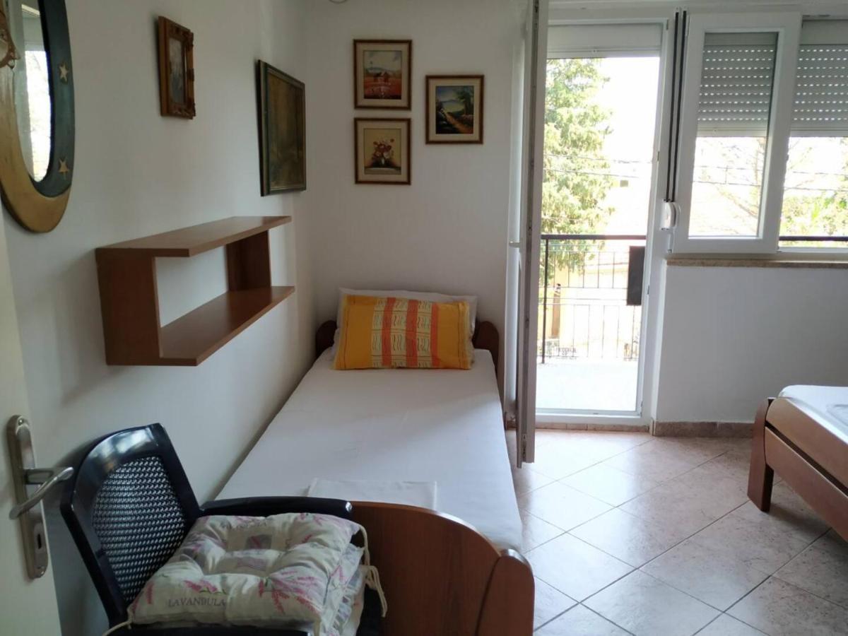 Apartman Nadja - Sutomore - B&B Sutomore