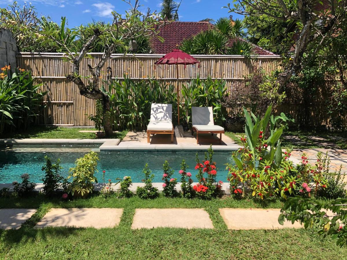 Villa Abhista Seminyak - B&B Seminyak