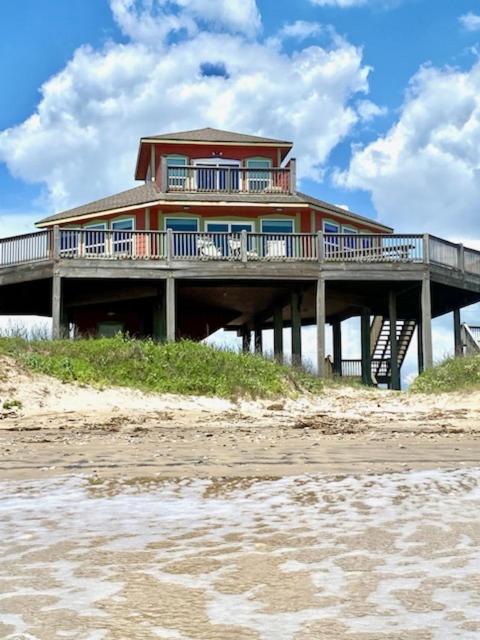 B&B Bolivar Peninsula - Stunning Beachfront 3 Bedroom Home, CoralMoonBeach - Bed and Breakfast Bolivar Peninsula