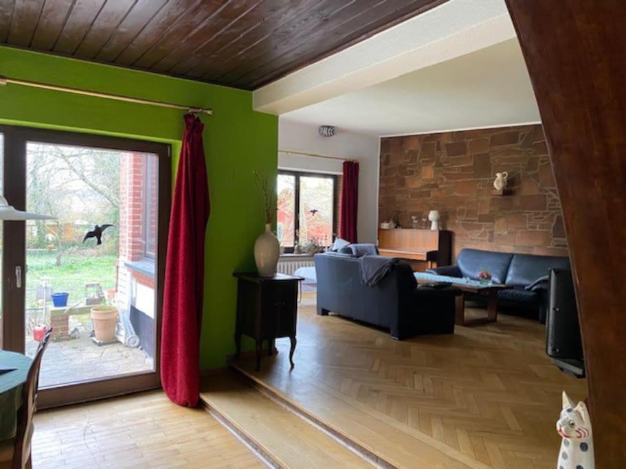 geräumiges 120m² Haus mit Garten + Stellplatz - B&B