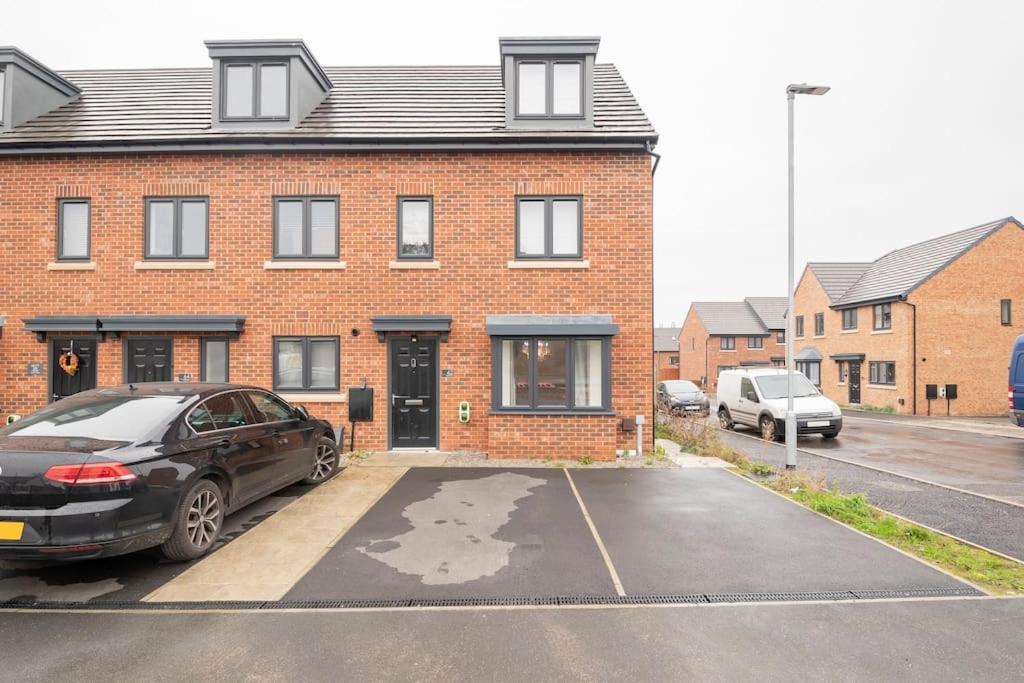 Hemsworth Homestay with Double Bedroom and Private Bathroom - B&B Hemsworth