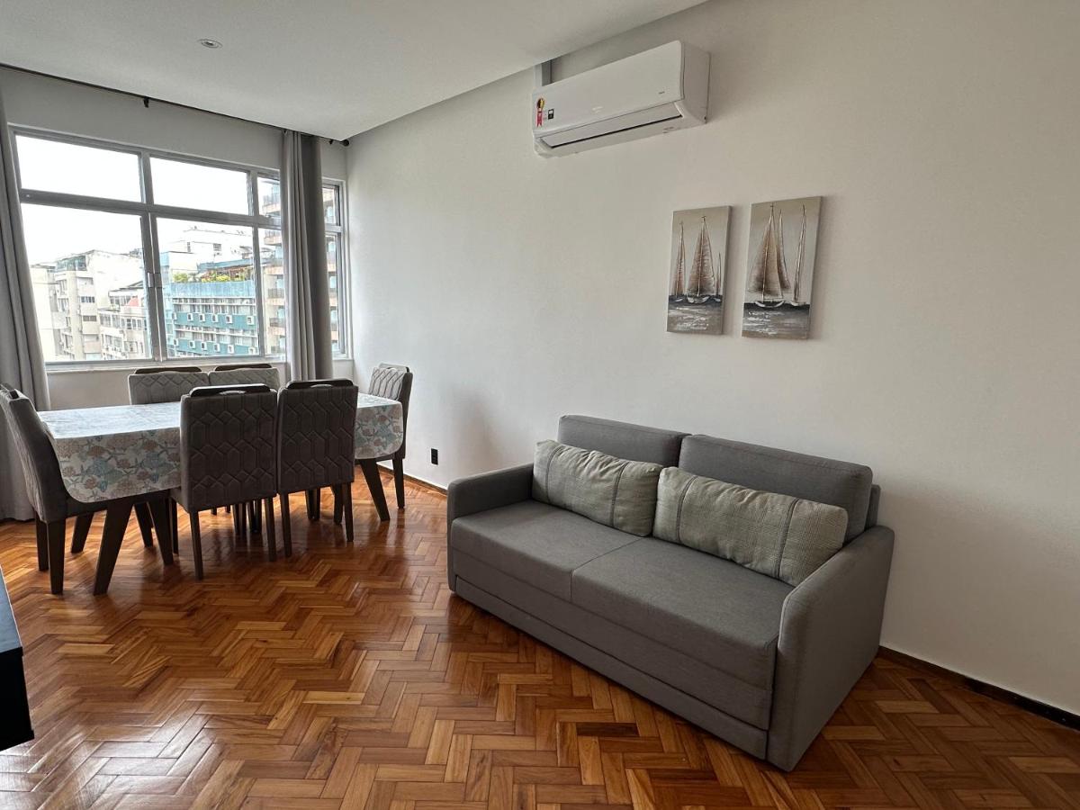 Belíssimo apartamento com vista para a praia de Copacabana e cristo - B&B