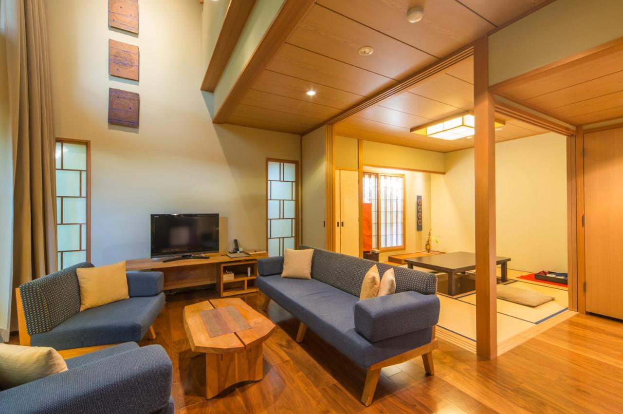 Japanese-Style Room