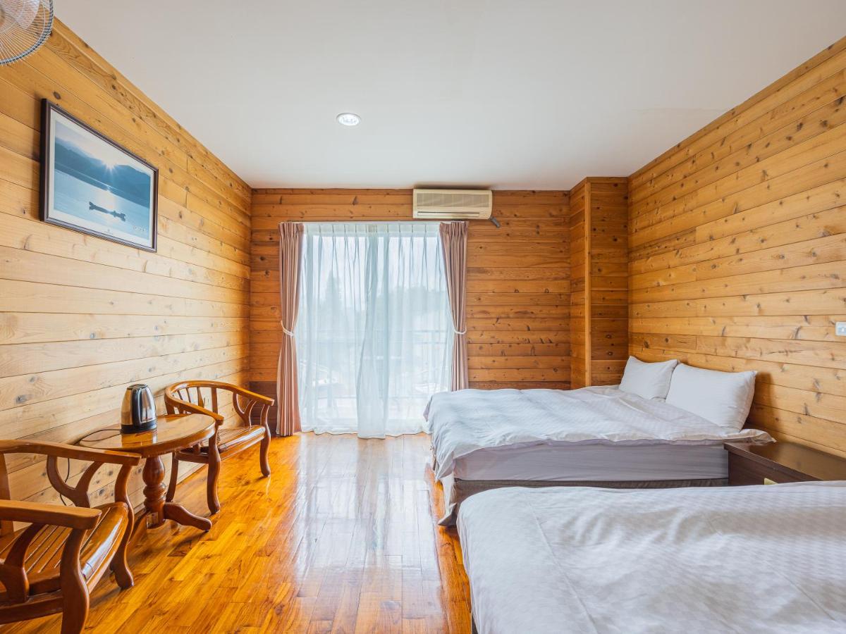 Quadruple Room with Mountain View