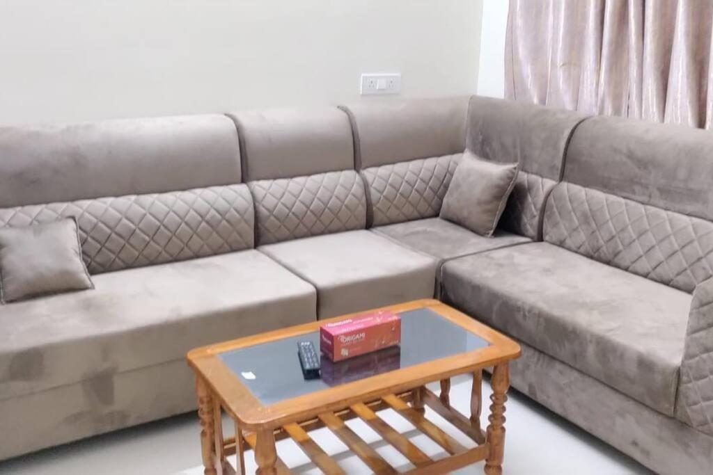 B&B Haiderabad - 2 Bhk Fully Furnished in Hafeezpet #201 - Bed and Breakfast Haiderabad