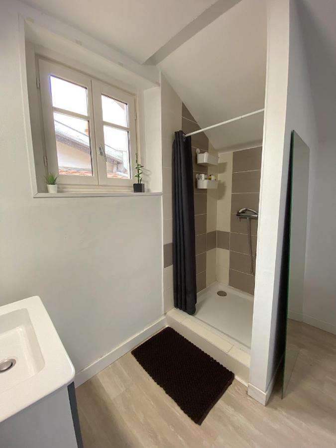 Logement hyper centre et près de la plage 1er étage - B&B