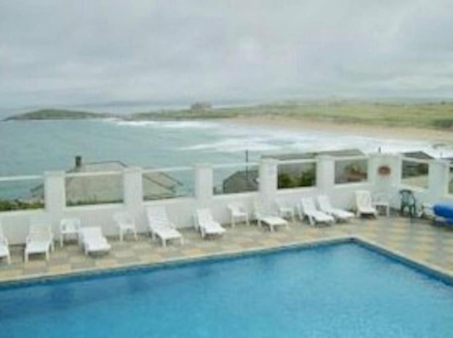 FISTRAL BEACH - Stunning sea views, Swimming pool - Ferienwohnung Crantock