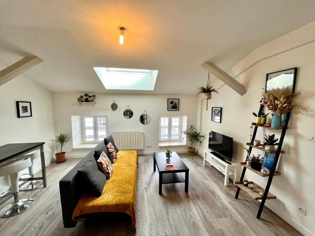 Le Jack' N Klo, accès terrasse de l'établissement - B&B Rives