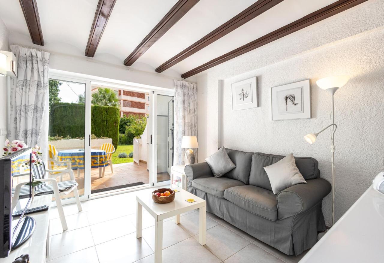 Semiadosado Alegría Jávea, recién reformado, cocina integrada a 300 metros de la playa - Chambres d'hôtes Javea