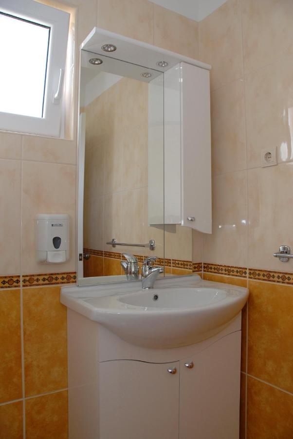 Apartment (2 Adults + 2 Children)