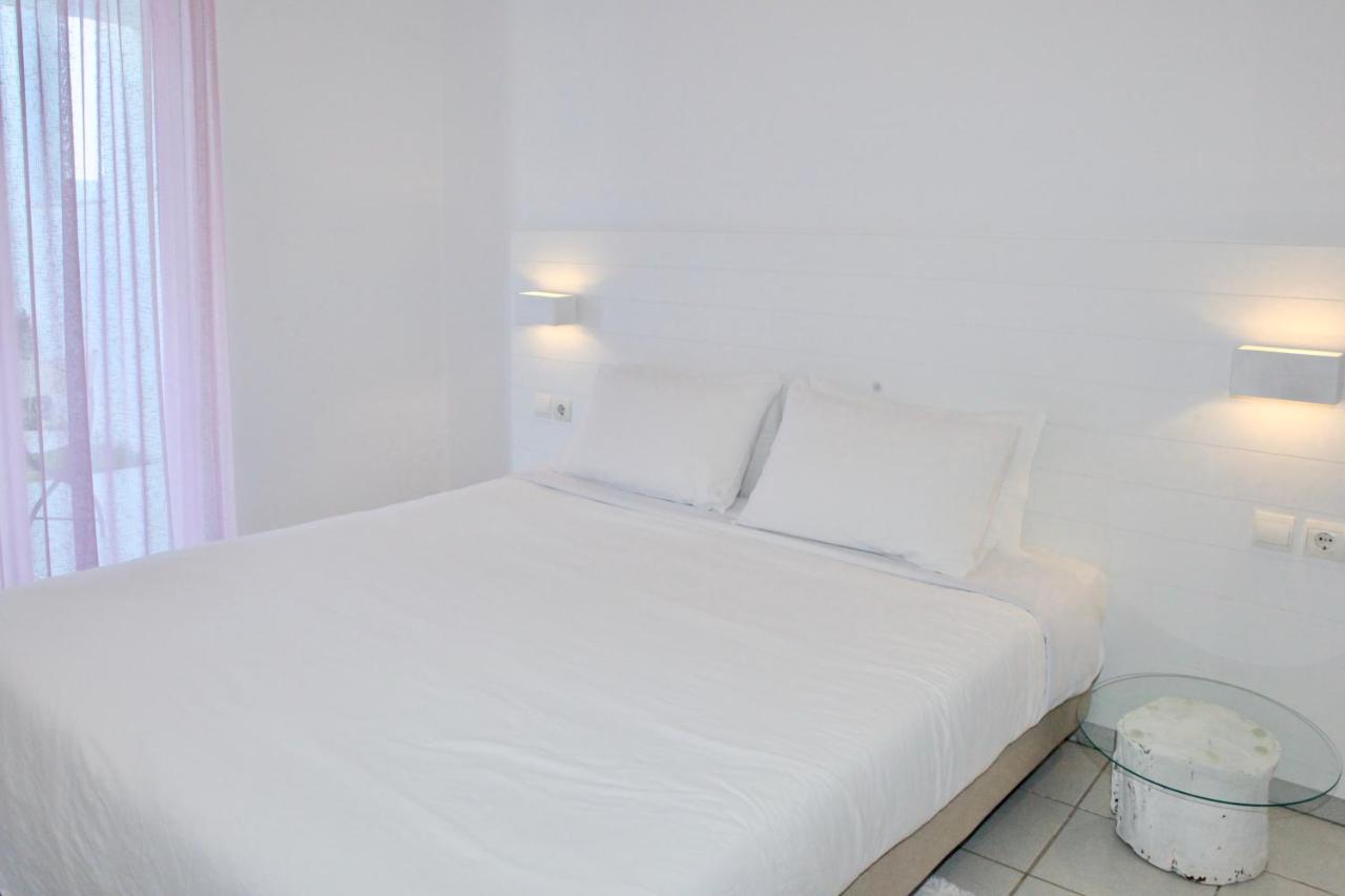 Deluxe Double or Twin Room with Pool View
