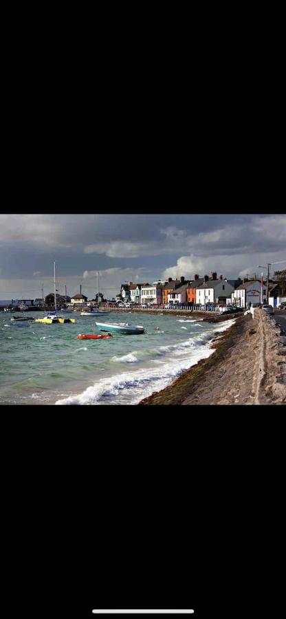 B&B Skerries - The Captains Wheel - Bed and Breakfast Skerries