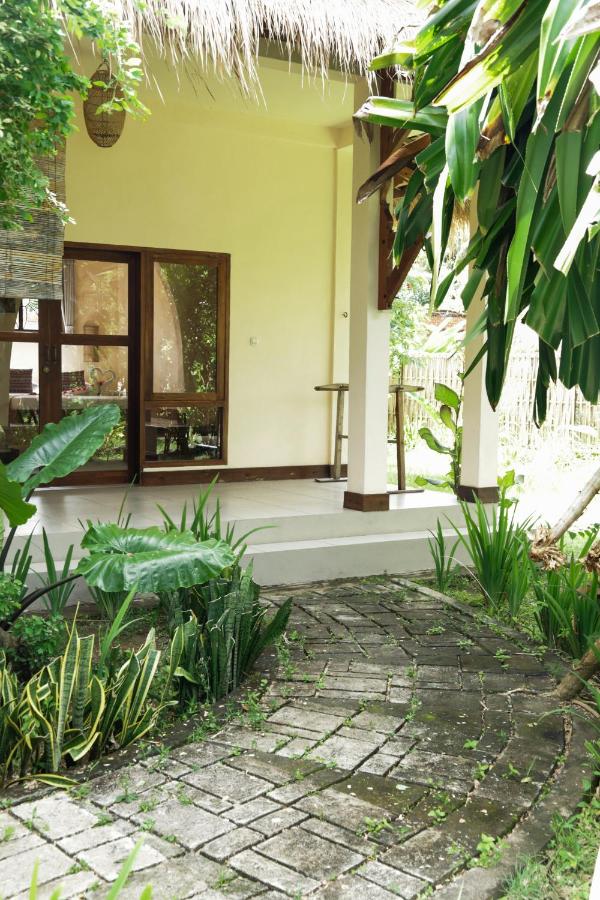 Owa Lodge Areguling - B&B Katilampak