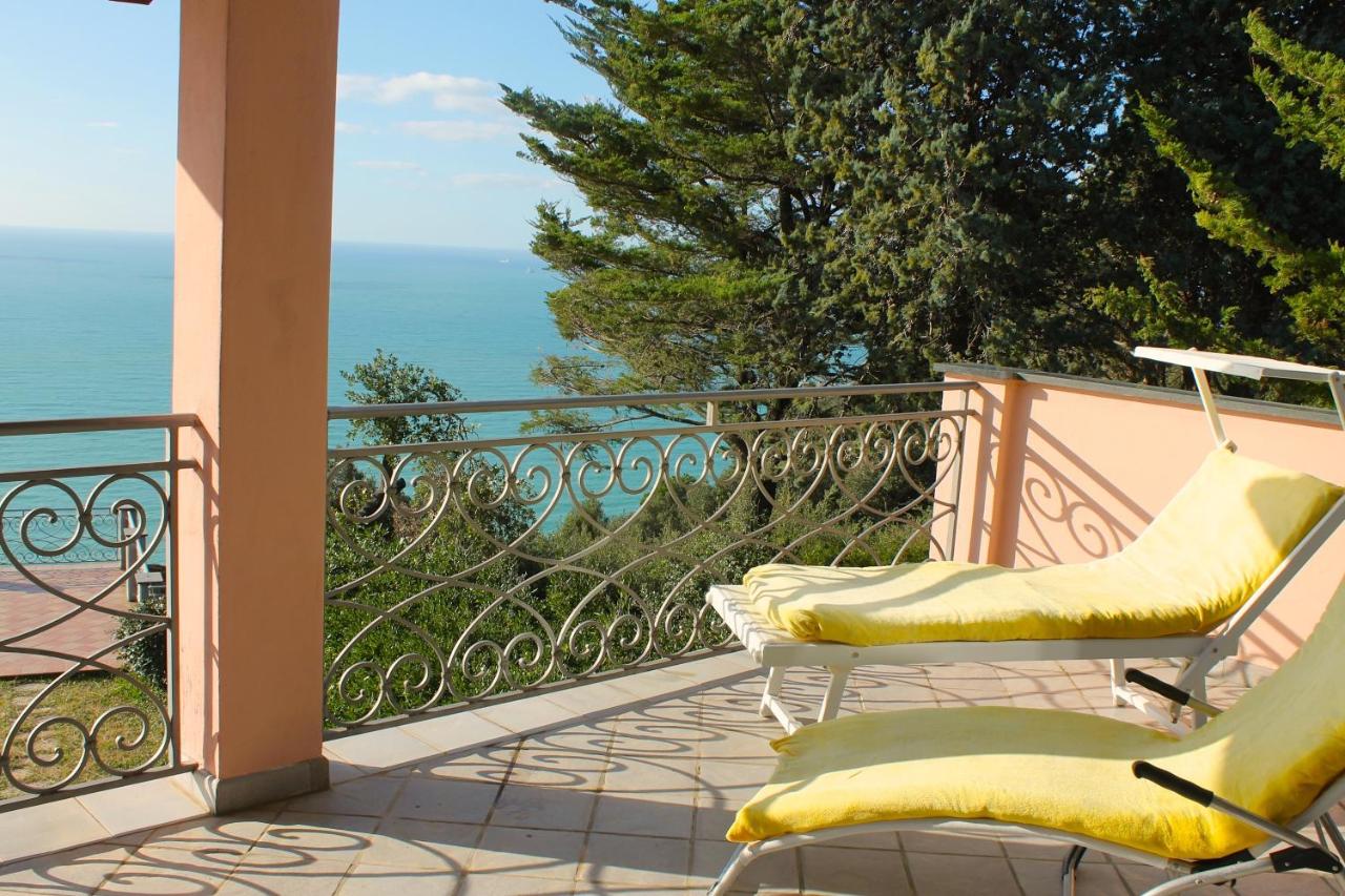 Habitación Doble con balcón y vistas al mar