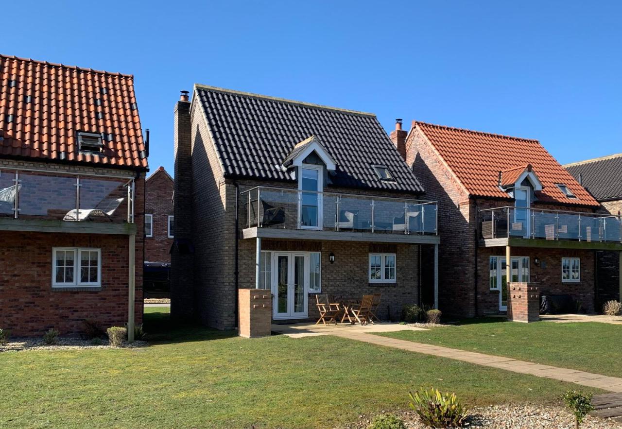 Sandy Shores at The Bay Filey, sleeps 4, 1 dog welcome for free too - Bed and Breakfast