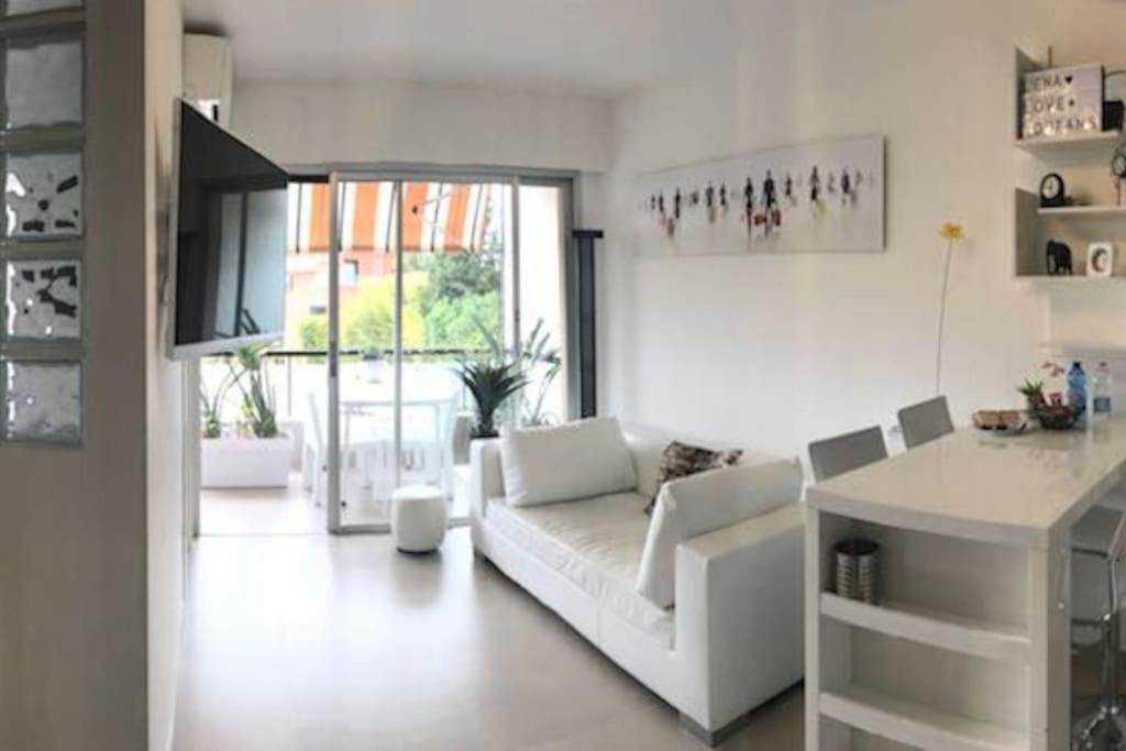 Les Delphes, Très beau 2P proche mer et Monaco - B&B Mentone