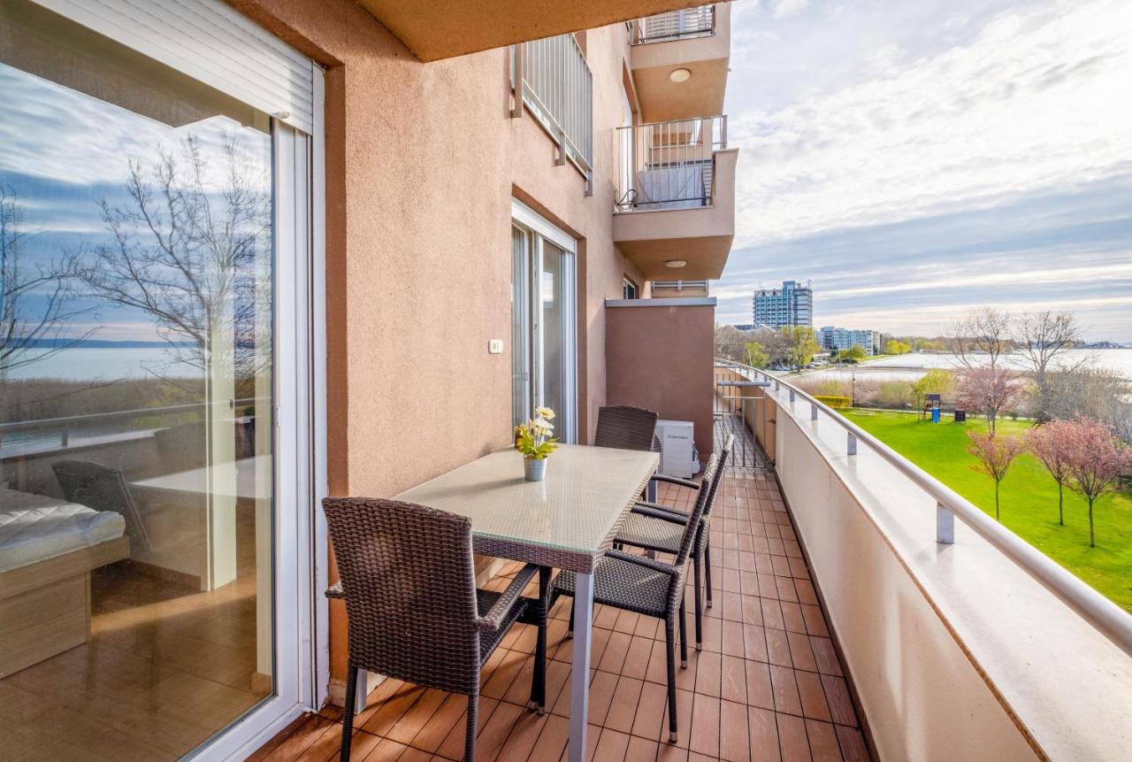 MyFlat Club 218 Premium Wellness Apartment - B&B