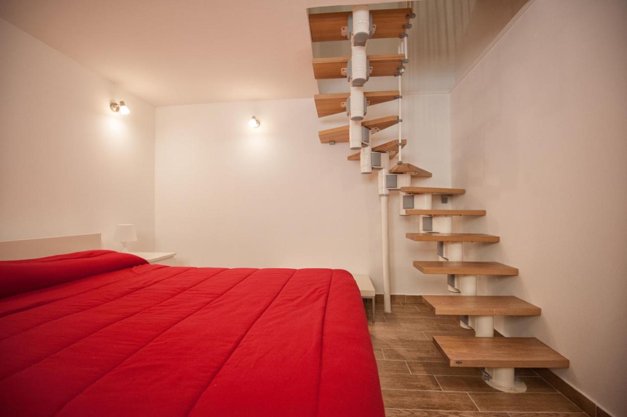 One-Bedroom Apartment with Sea View