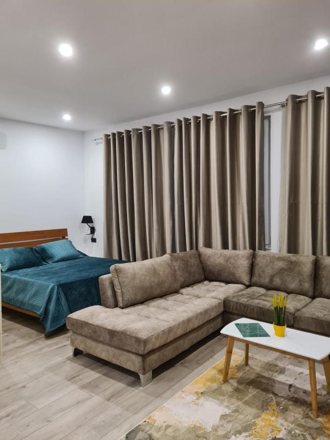 Cane Apartments - B&B Tirana