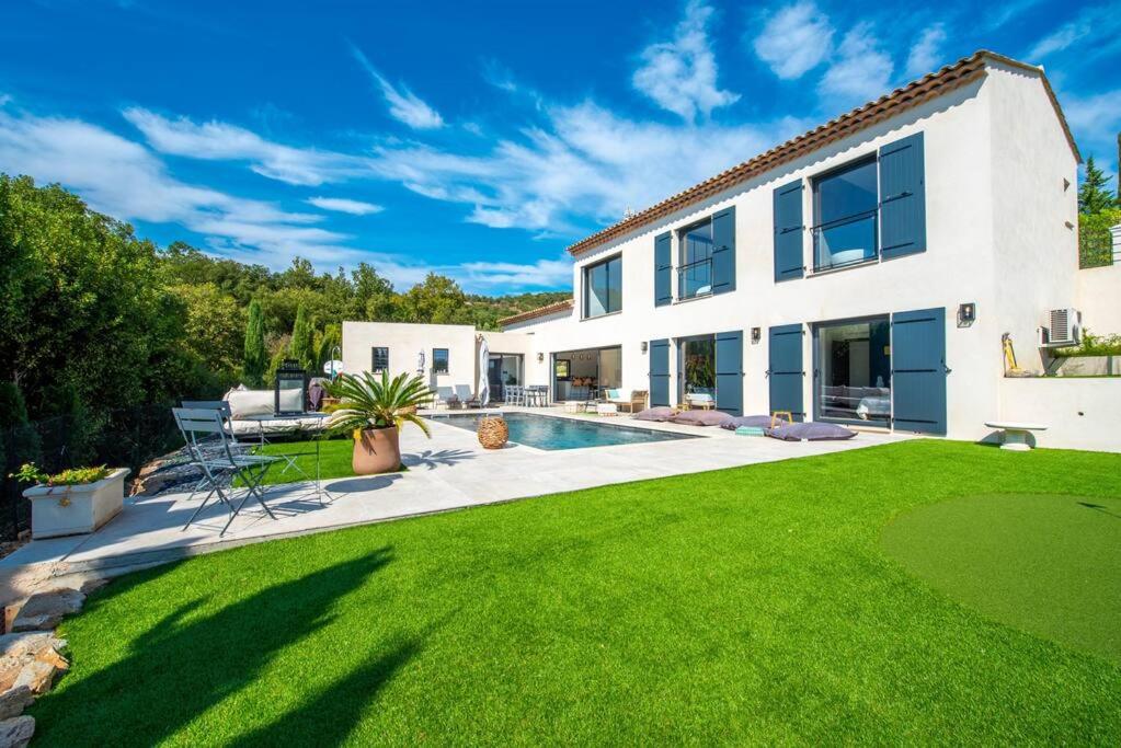 Villa Cahaya - B&B