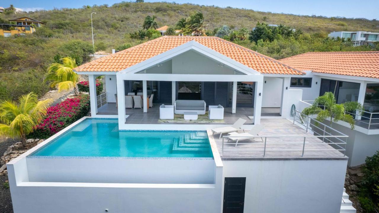 Three-Bedroom Villa with Sea View & Private Pool